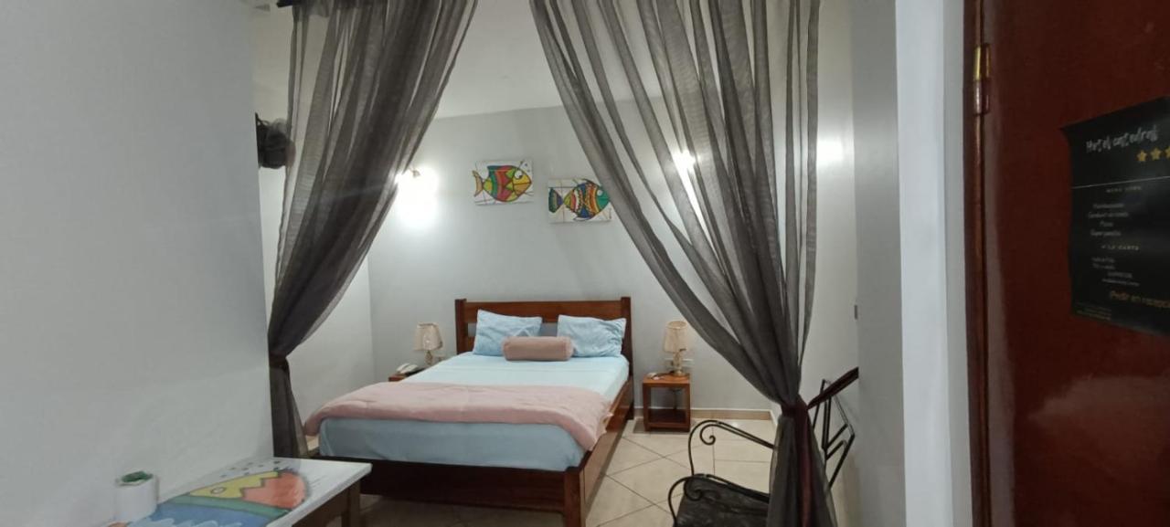 Hotel Catedral Ciudad del Este Zewnętrze zdjęcie